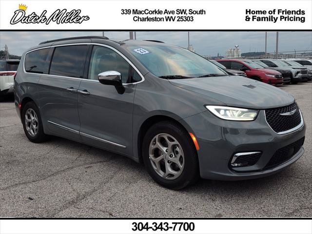 Certified 2023 Chrysler Pacifica Limited FWD image 1