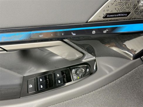 New 2027 BMW 530i RWD image 18