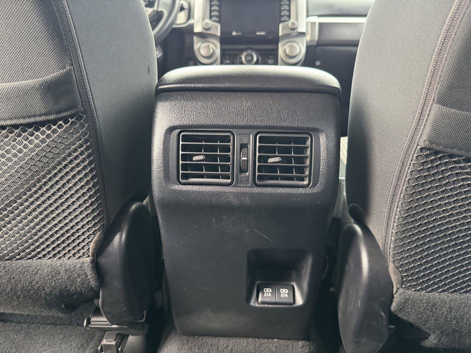 Used 2021 Toyota 4Runner SR5 AWD/4WD image 32