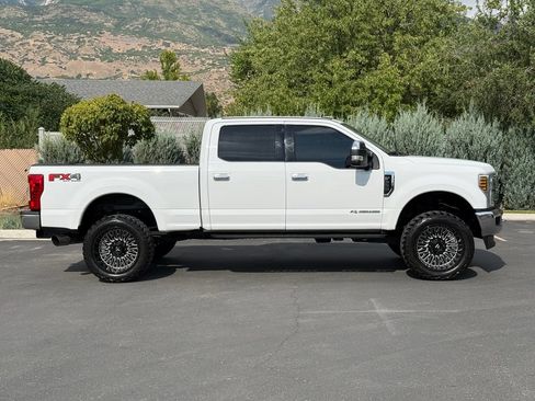 Used 2018 Ford F350 Lariat w/ Chrome Package AWD/4WD image 8
