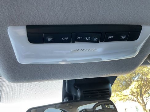 New 2025 Nissan Versa SV image 26