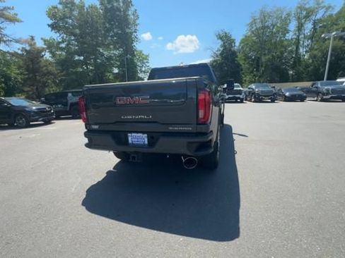 Used 2021 GMC Sierra 2500 Denali w/ Denali Ultimate Package AWD/4WD image 7