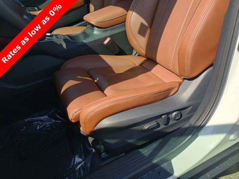 Certified 2025 Subaru Outback Touring XT w/ Popular Package #2 image 13