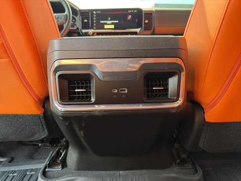 Used 2025 GMC Sierra 1500 Elevation w/ Elevation Premium Package AWD/4WD image 22