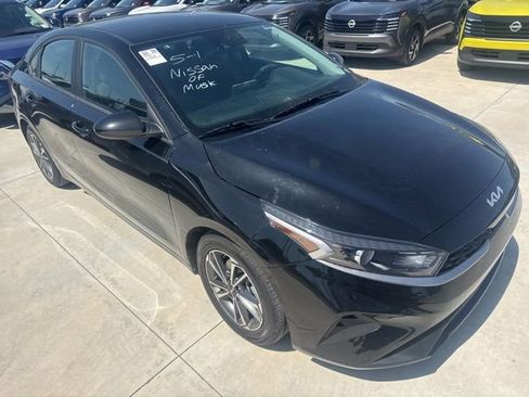Used 2023 Kia Forte LXS FWD image 1
