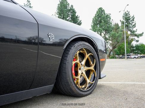 Used 2016 Dodge Challenger SRT Hellcat image 94