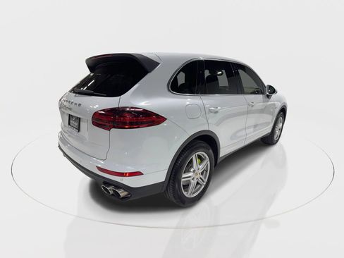Used 2015 Porsche Cayenne S w/ Premium Package image 11