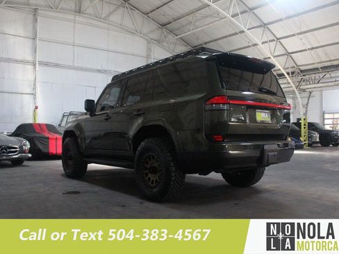 Used 2025 Lexus GX 550 w/ Cold Area Package AWD/4WD image 17