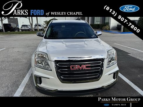 Used 2017 GMC Terrain SLT w/ Open Road Package image 1