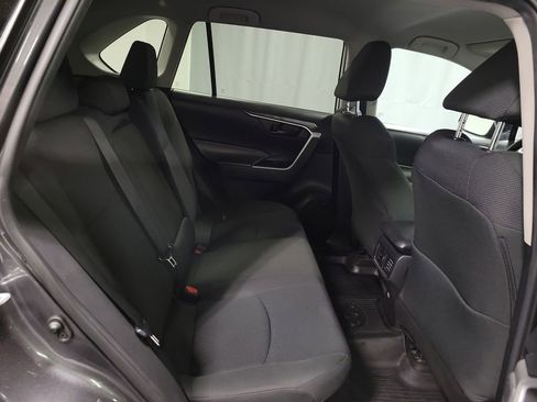 Used 2021 Toyota RAV4 LE AWD/4WD image 23