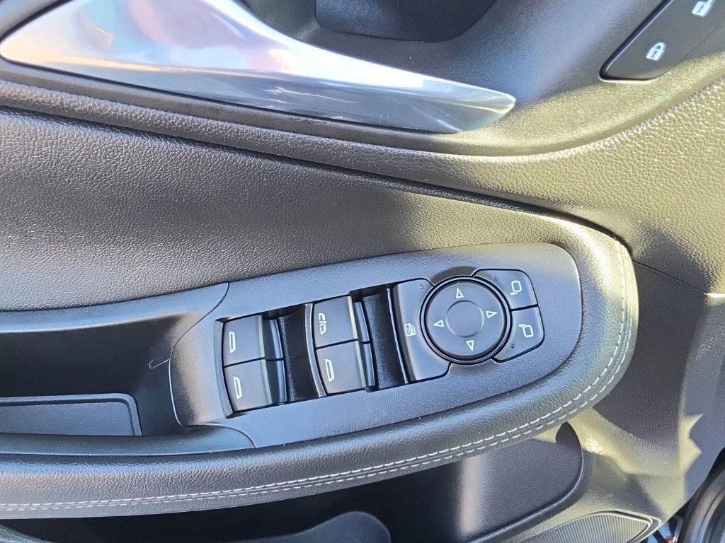 Certified 2022 Buick Encore GX Preferred w/ Cold Weather Comfort Package FWD image 22