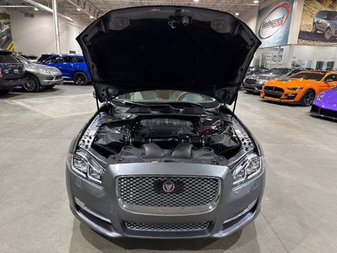 Used 2019 Jaguar XJ L Portfolio image 17