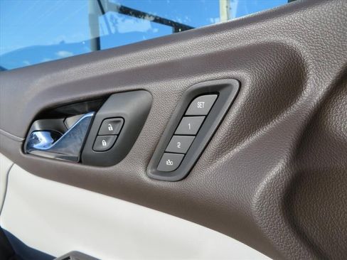 Used 2019 GMC Acadia SLT w/ LPO, Floor Liner Package image 25