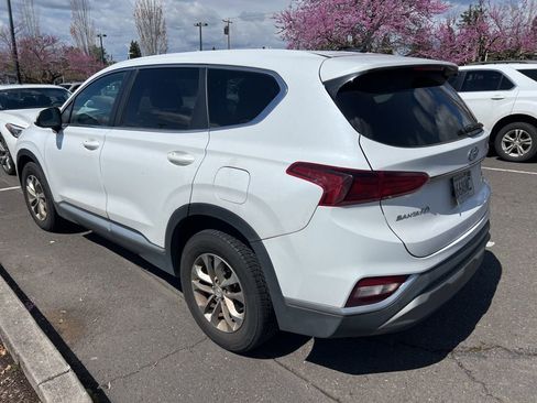 Used 2020 Hyundai Santa Fe SE image 6