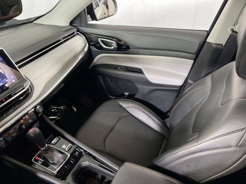 Used 2022 Jeep Compass Limited image 22