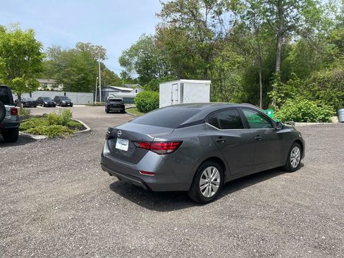 Used 2025 Nissan Sentra S FWD image 5
