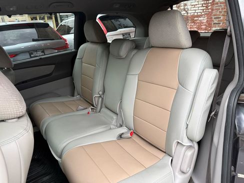 Used 2014 Honda Odyssey EX image 7