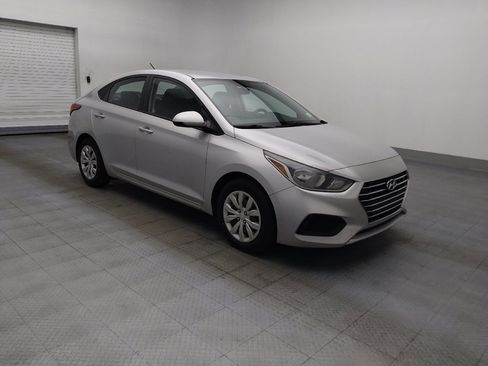 Used 2020 Hyundai Accent SE FWD image 11