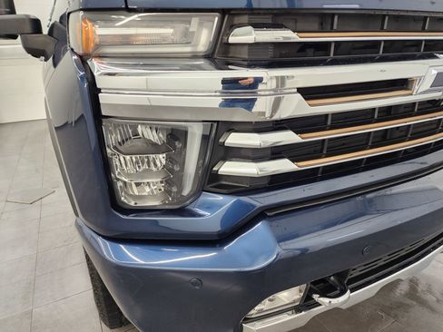 Used 2021 Chevrolet Silverado 2500 High Country w/ Z71 Off-Road Package image 23