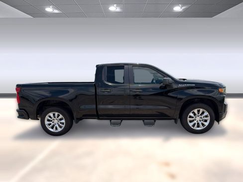 Used 2020 Chevrolet Silverado 1500 Custom w/ Custom Value Package RWD image 7