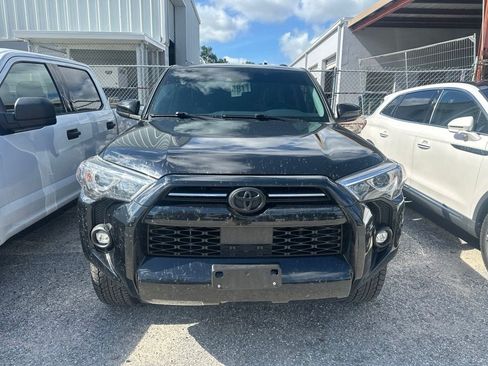 Used 2024 Toyota 4Runner SR5 AWD/4WD image 2