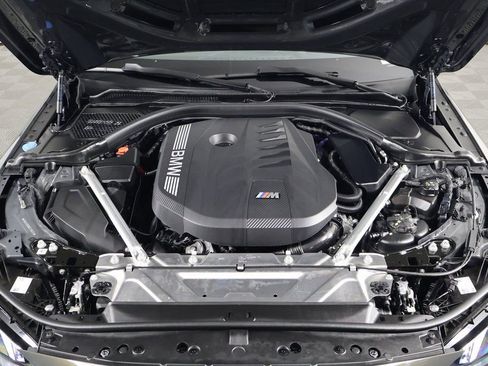 Used 2025 BMW M440i Convertible w/ Premium Package image 16