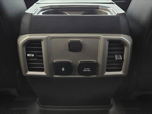 Used 2018 Ford F250 Lariat w/ Lariat Value Package AWD/4WD image 16