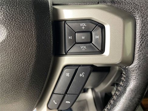 Used 2016 Ford F150 Lariat w/ Equipment Group 502A Luxury image 13