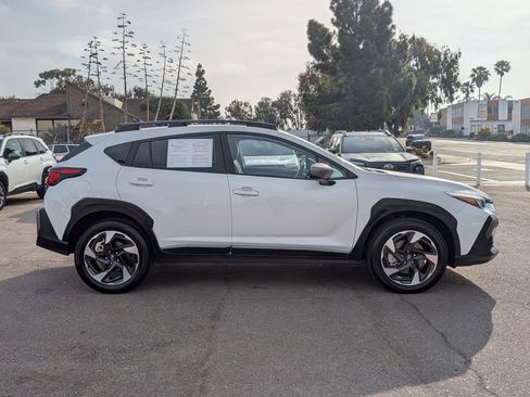 Used 2025 Subaru Crosstrek 2.5i Limited w/ Crosstrek Mirror Package image 5