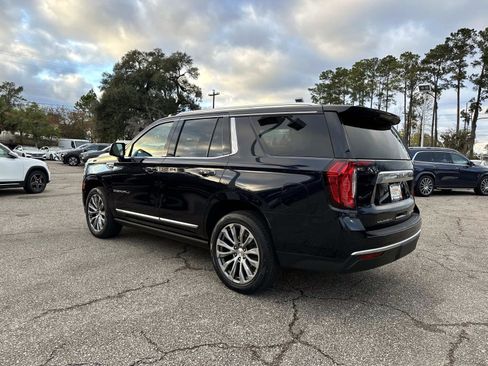 Used 2021 GMC Yukon Denali w/ Denali Premium Package image 3