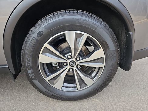 Used 2024 Nissan Murano SV image 29