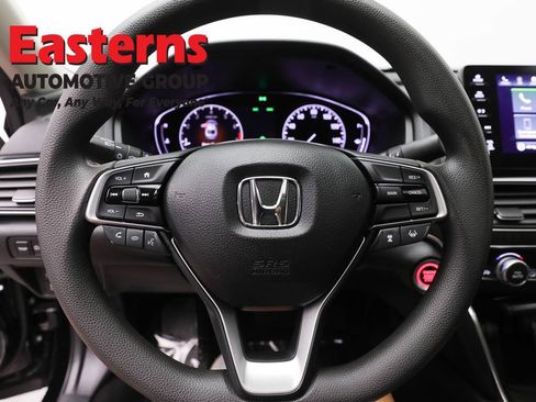 Used 2019 Honda Accord EX image 10