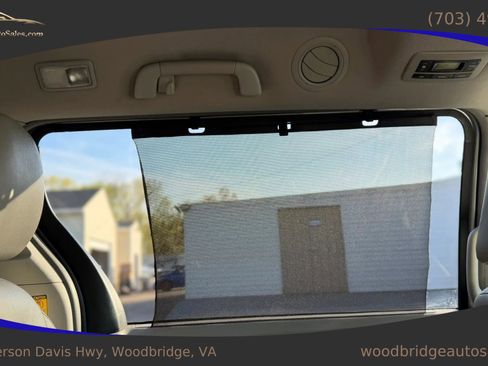 Used 2011 Toyota Sienna XLE image 21