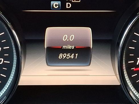 Used 2018 Mercedes-Benz E 300 E 300 image 24