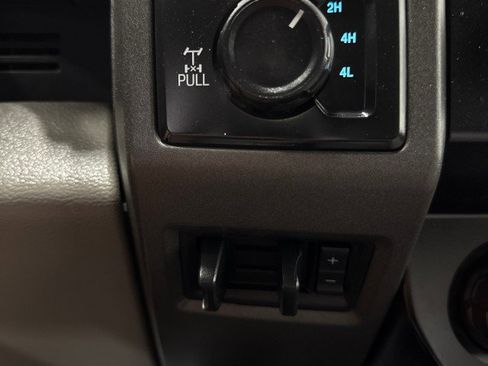 Used 2022 Ford F250 XL w/ Power Equipment Group image 21