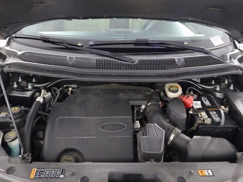 Used 2017 Ford Explorer XLT w/ Equipment Group 202A image 15