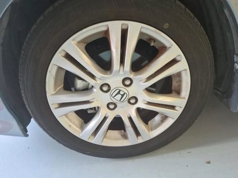 Used 2011 Honda Fit Sport image 2
