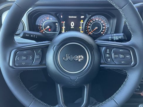 New 2026 Jeep Gladiator Sport AWD/4WD image 31