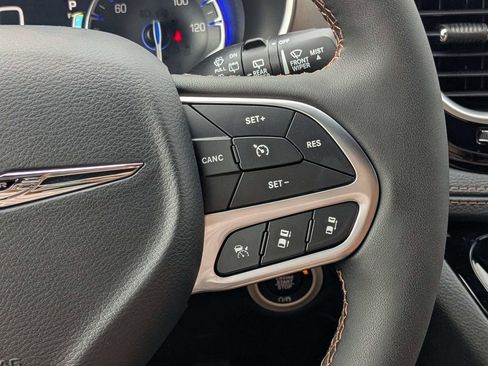 New 2026 Chrysler Pacifica Pinnacle AWD/4WD image 26
