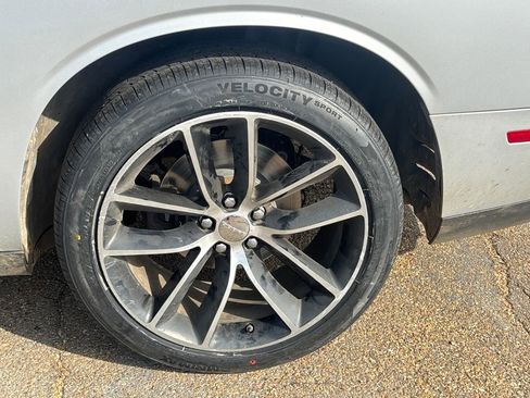 Used 2020 Dodge Challenger SXT image 21