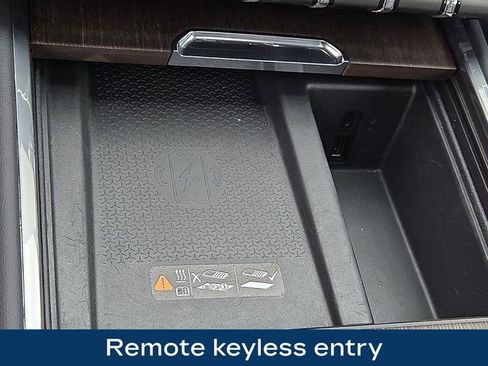 Used 2025 GMC Acadia Denali w/ LPO, Floor Liner Package AWD/4WD image 13