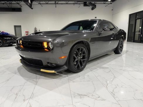 Used 2022 Dodge Challenger R/T w/ Blacktop Package image 23