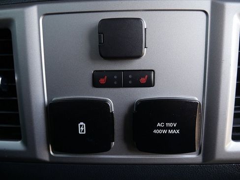 Used 2022 Ford F250 Lariat w/ Black Appearance Package AWD/4WD image 57