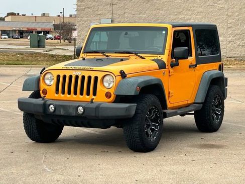 Used 2012 Jeep Wrangler Sport image 3