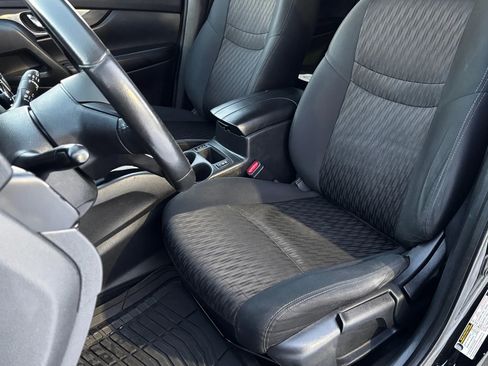 Used 2019 Nissan Rogue S w/ Special Edition Package image 23