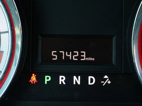 Used 2020 Dodge Grand Caravan SXT image 24