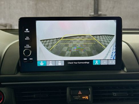 Used 2025 Honda Pilot EX-L image 13