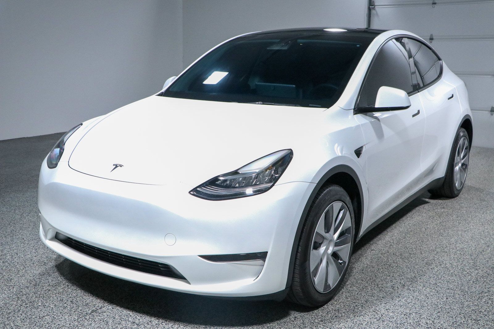 Used 2023 Tesla Model Y Long Range AWD/4WD image 26