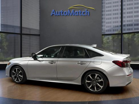 Used 2025 Honda Civic Sport Touring image 7