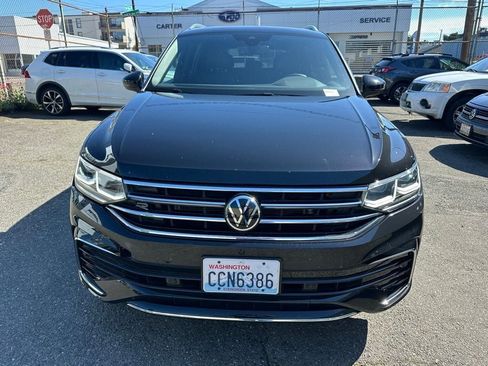 Used 2022 Volkswagen Tiguan SEL R-Line AWD/4WD image 2
